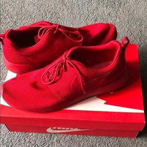 Red Nike Roshe One size 11